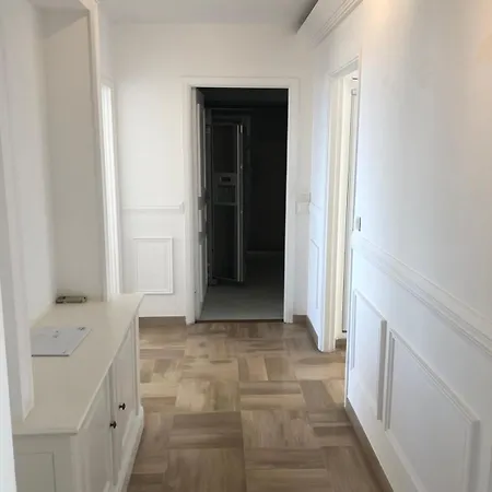 Stunning Views Large Balcony Apartment With Pool أنتيب