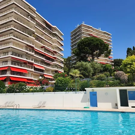 Stunning Views Large Balcony With Pool * Antibes