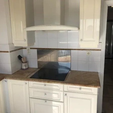 Vakantiehuis Stunning Views Large Balcony With Pool *