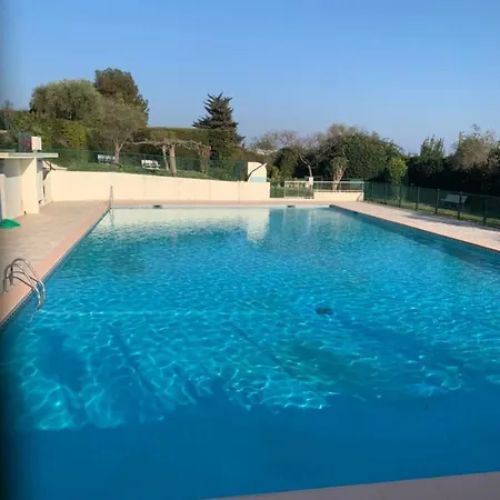 Stunning Views Large Balcony With Pool Ferienhaus *