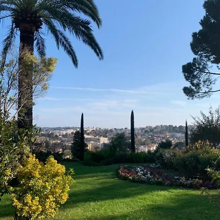 Stunning Views Large Balcony With Pool Semesterbostad *